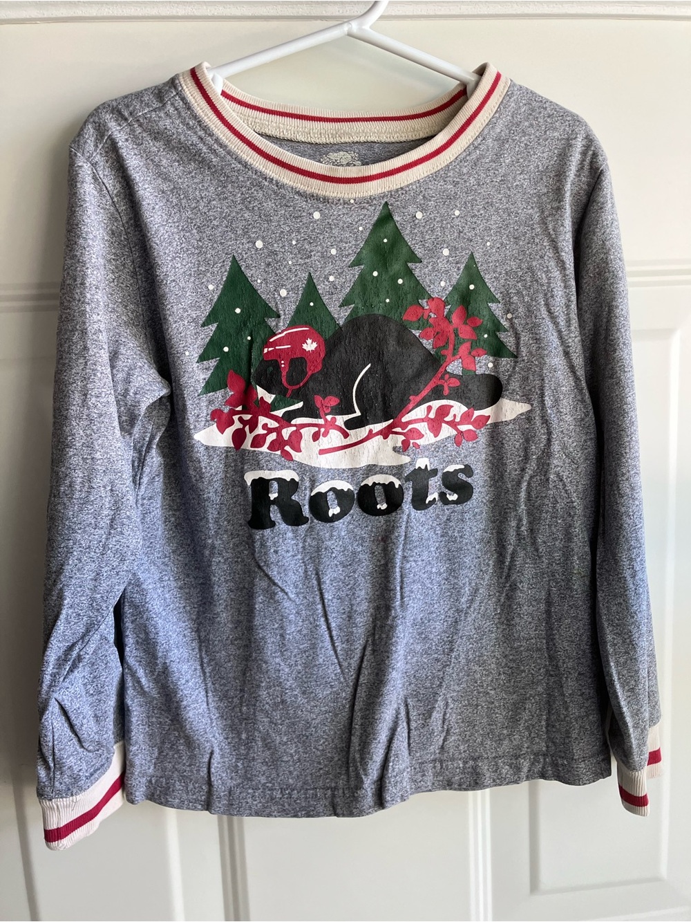 Roots grey winter Christmas long sleeve shirt 5T 6